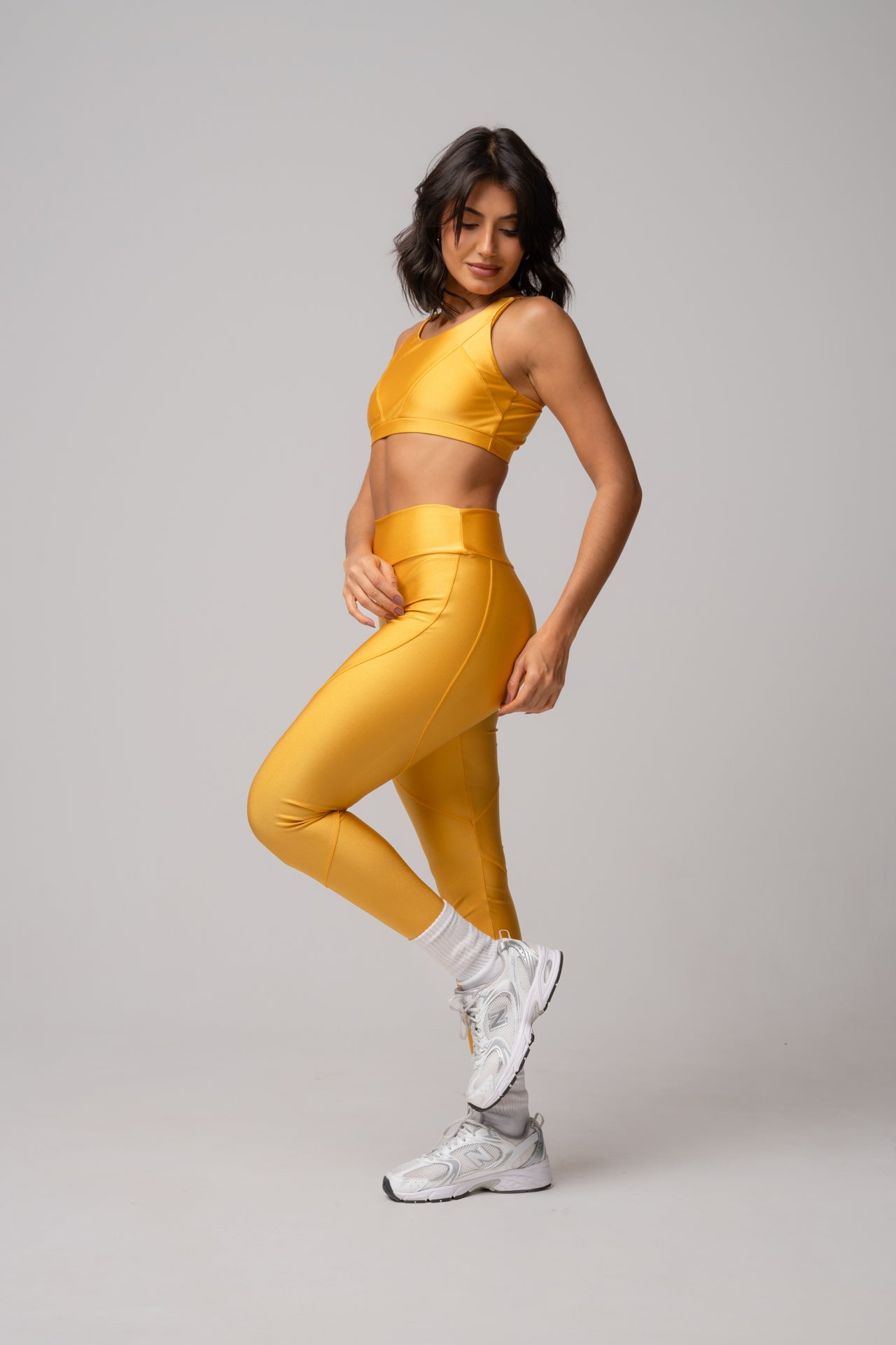 Conjunto Legging e Top Recortes Mango