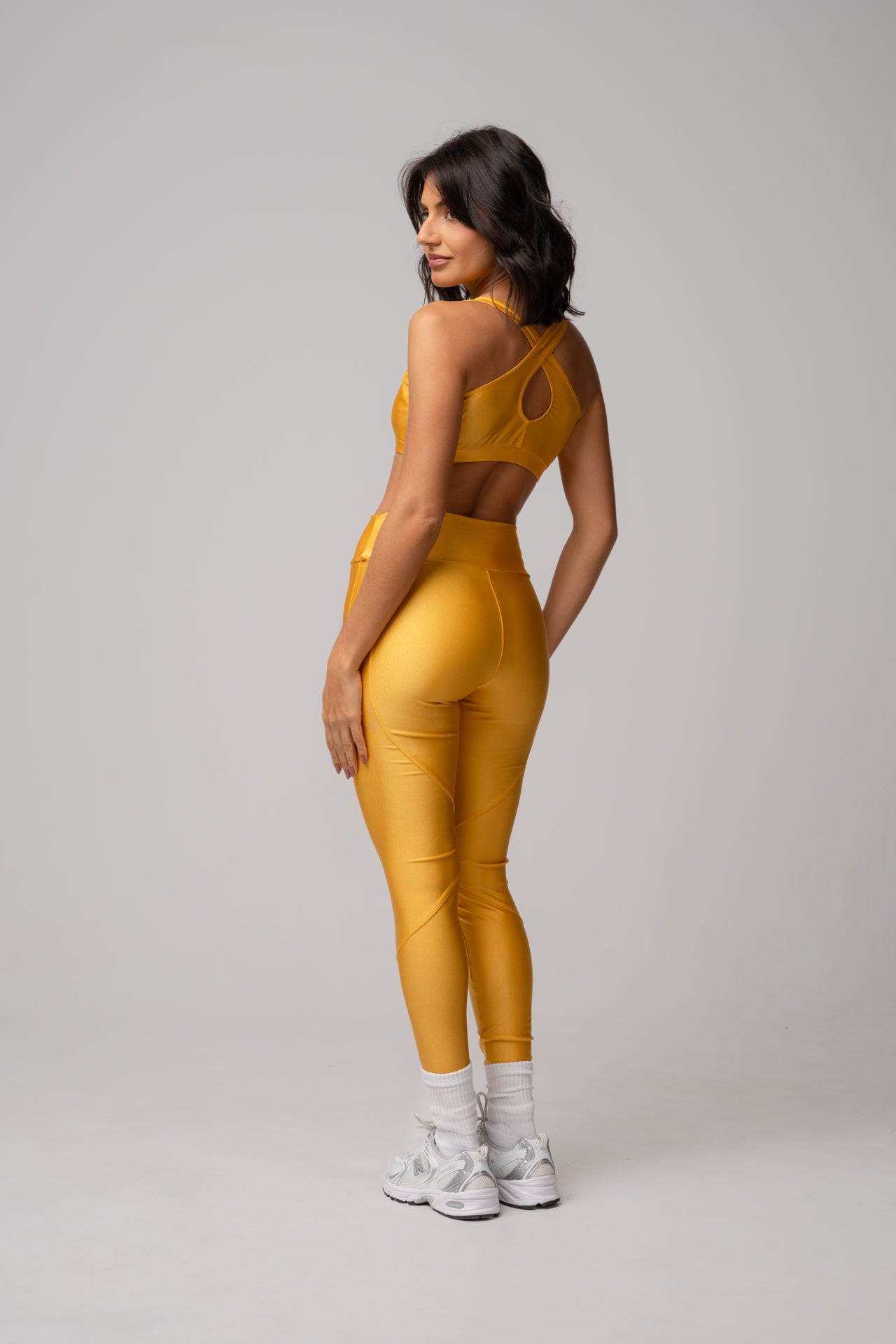 Conjunto Legging e Top Recortes Mango