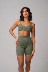 Conjunto Short e Top Verde Oliva