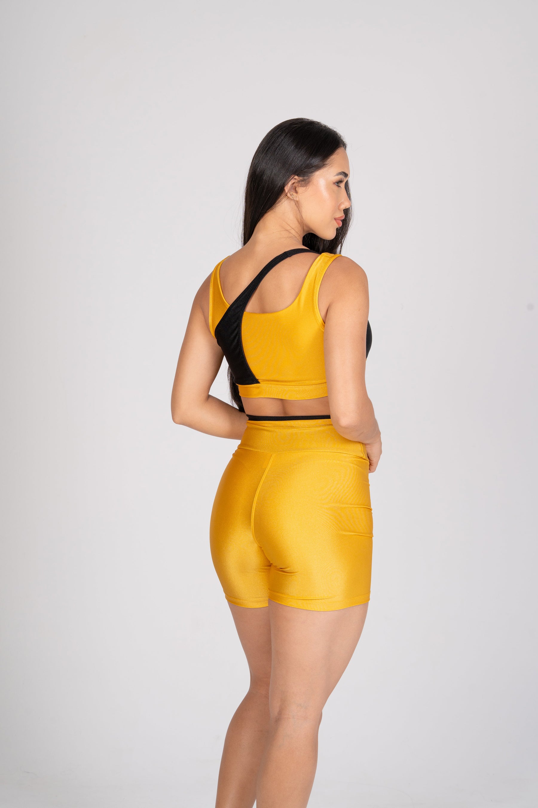 Conjunto Short e Top Jolie Ocre e Preto