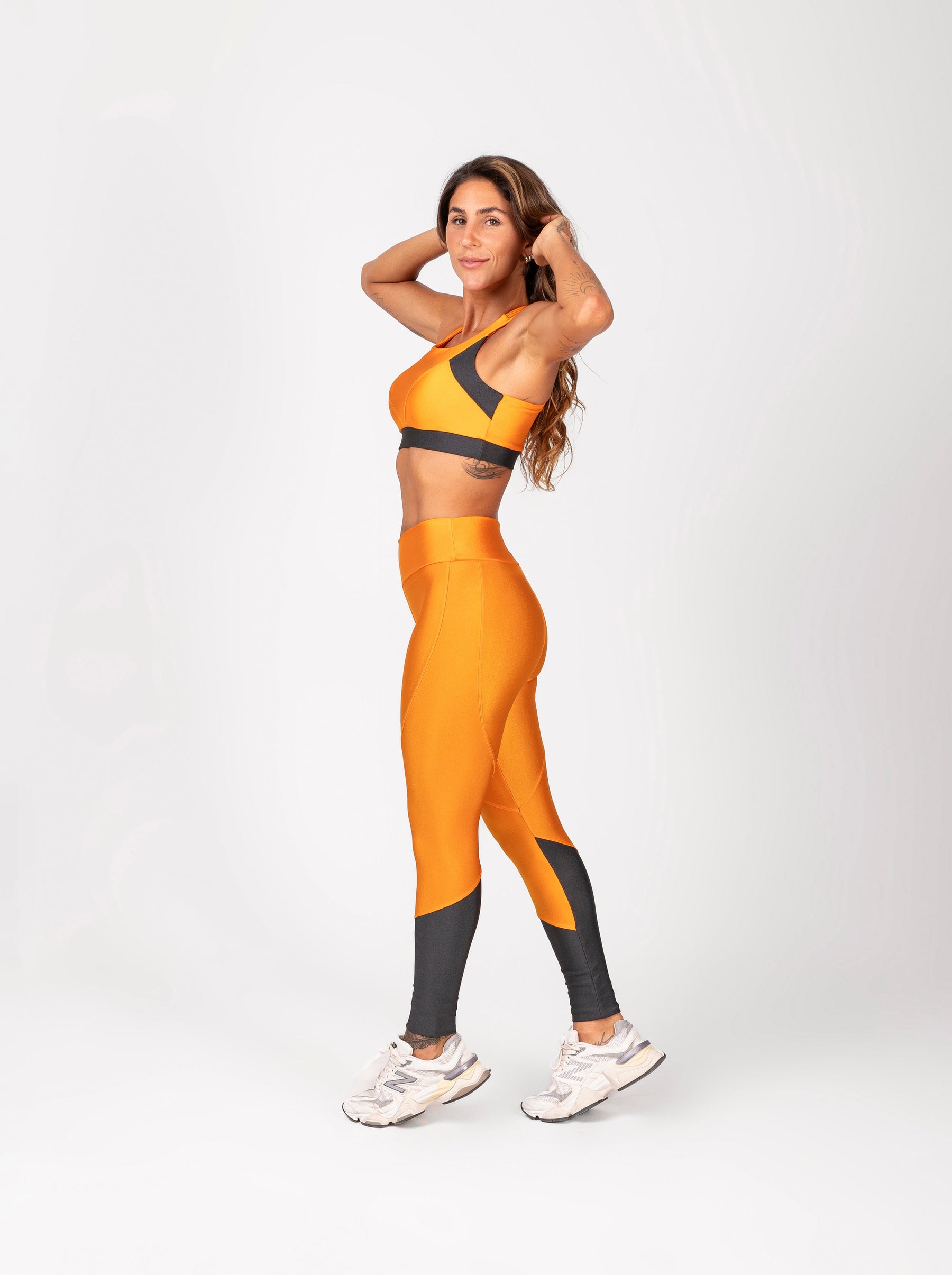 Conjunto Legging e Top Recortes Tangerina e Grafite