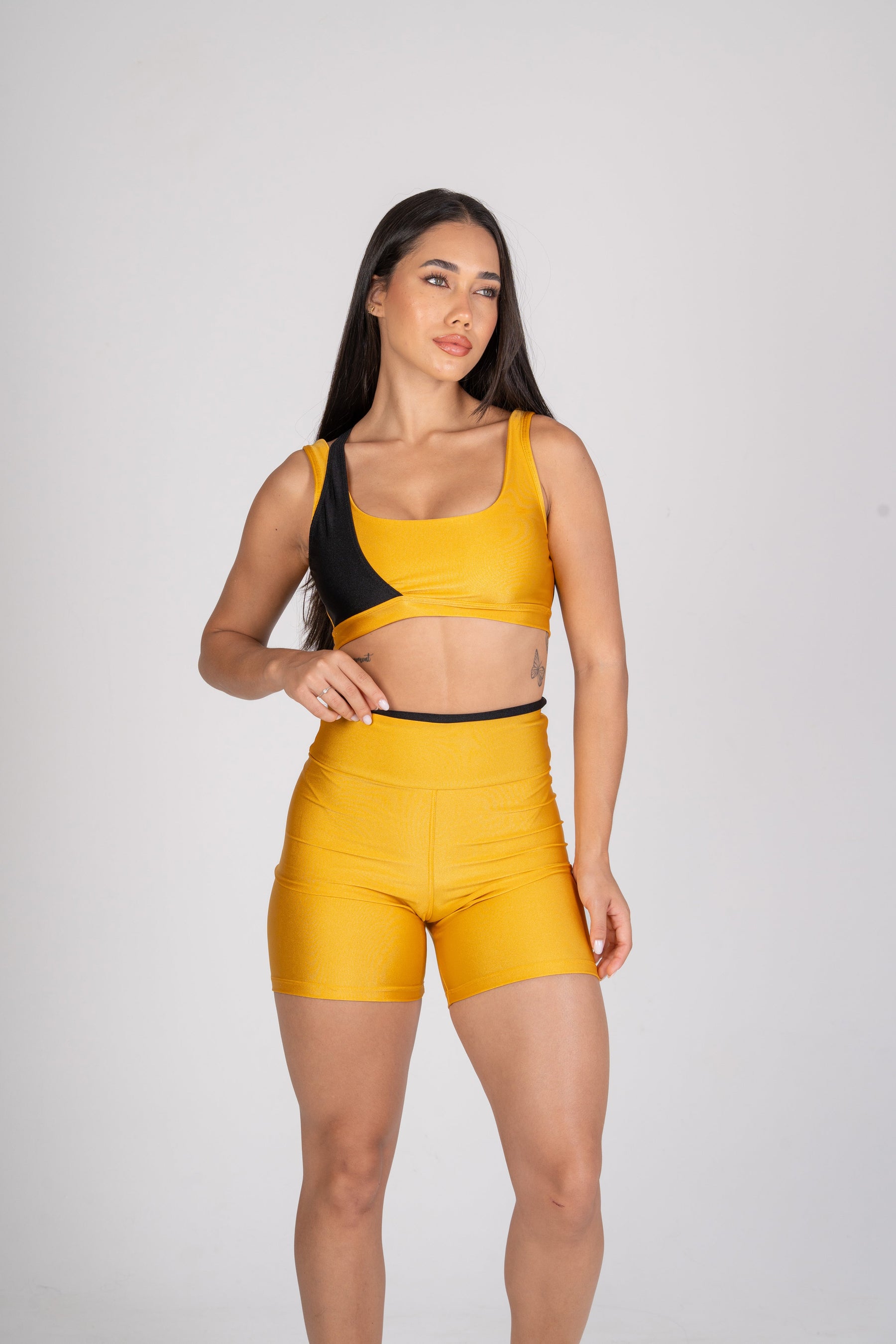 Conjunto Short e Top Jolie Ocre e Preto